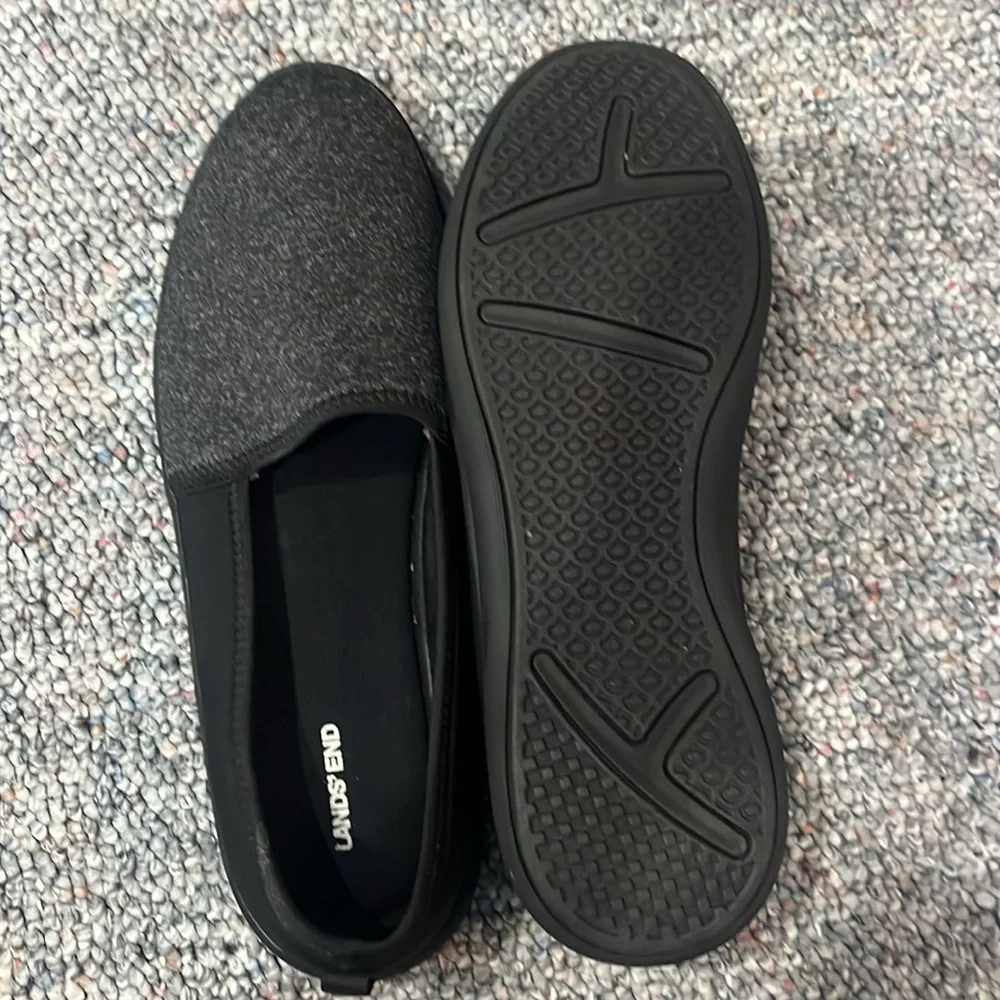 Women’s Knit Comfort Walk Shoe - Picture 2 of 2